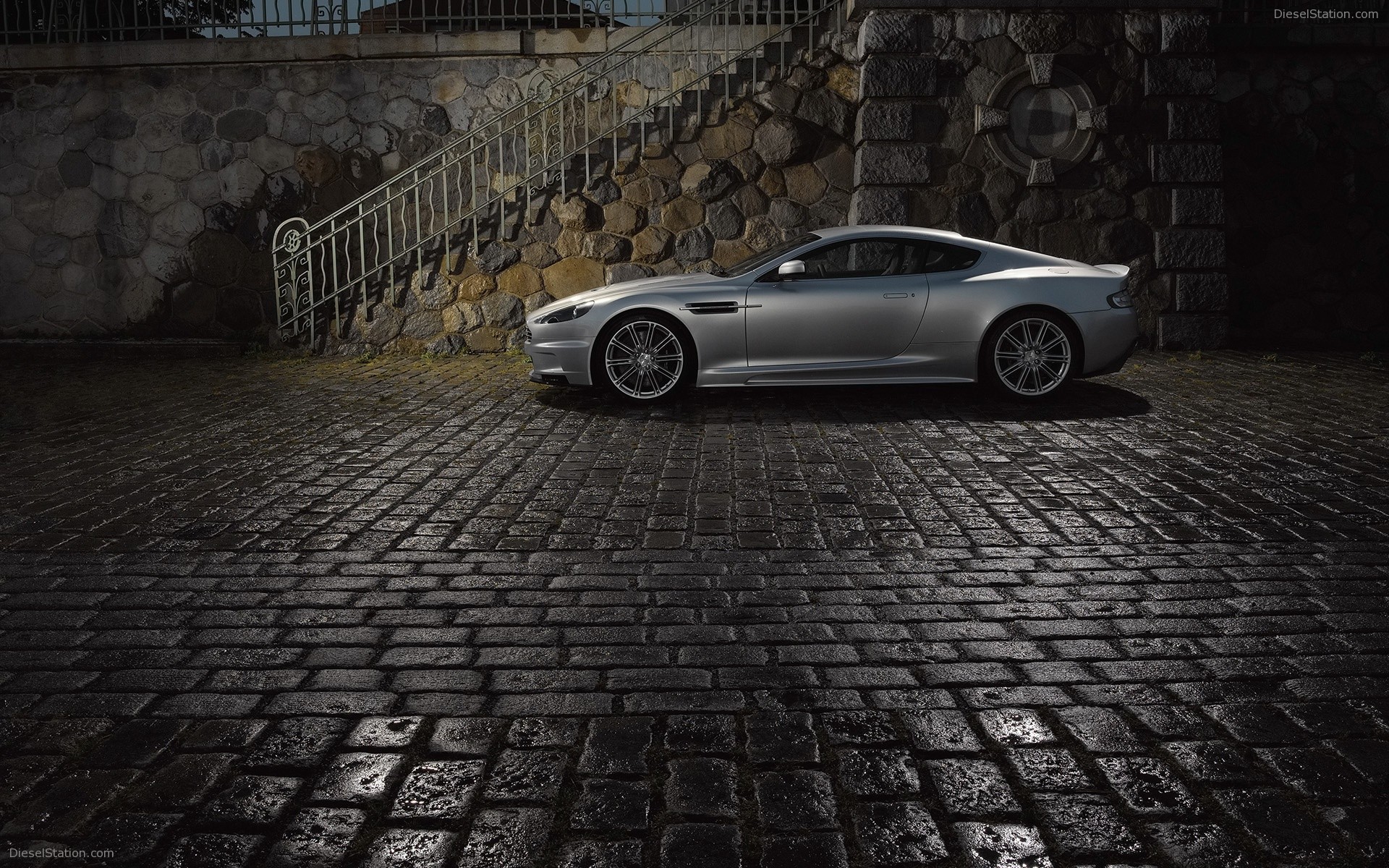 Aston Martin DBS